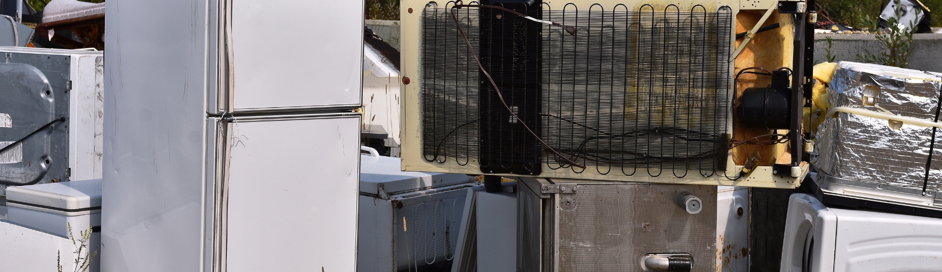 Old Appliances Taking Up Space? Let’s Clear Them Out